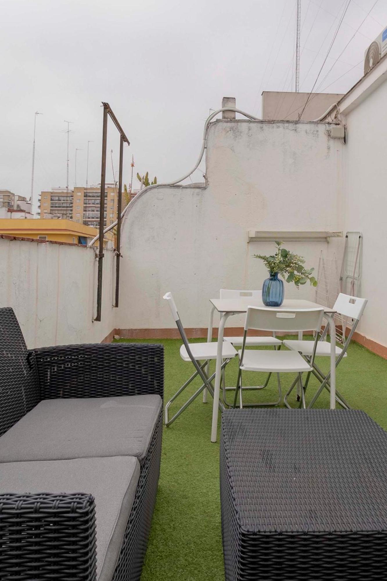 Apartamentos Los Remedios 塞维利亚 外观 照片