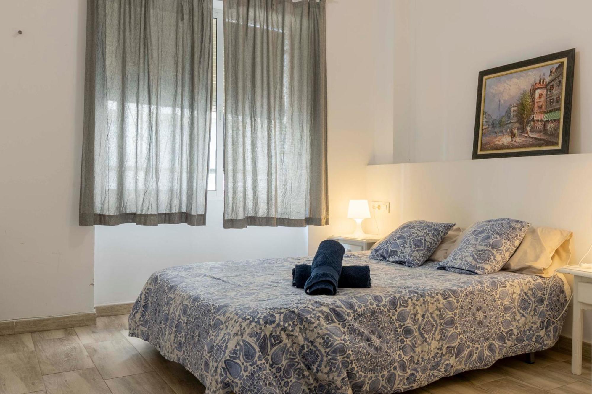 Apartamentos Los Remedios 塞维利亚 外观 照片
