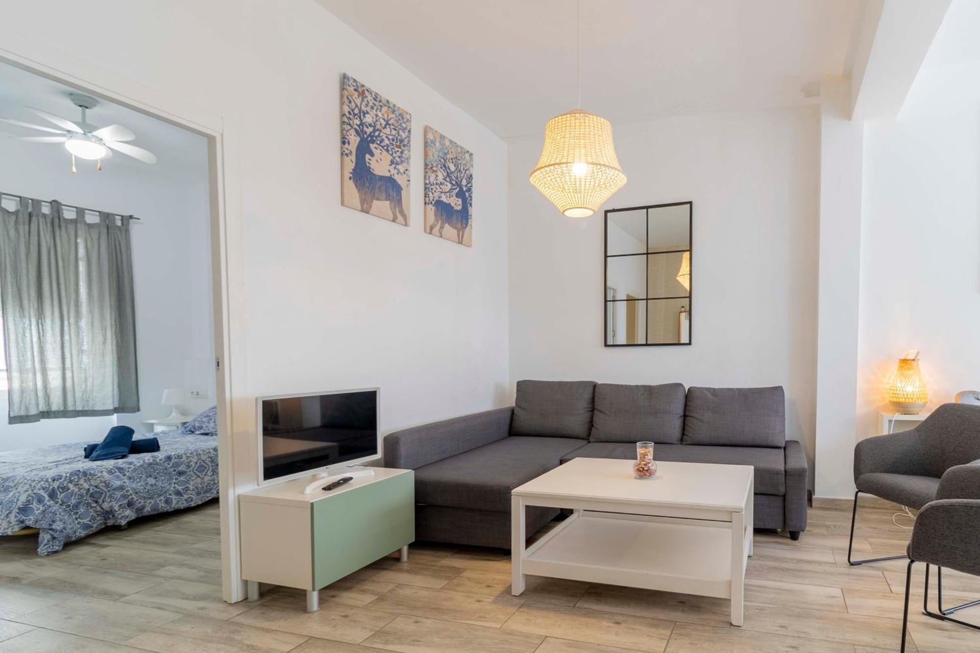 Apartamentos Los Remedios 塞维利亚 外观 照片